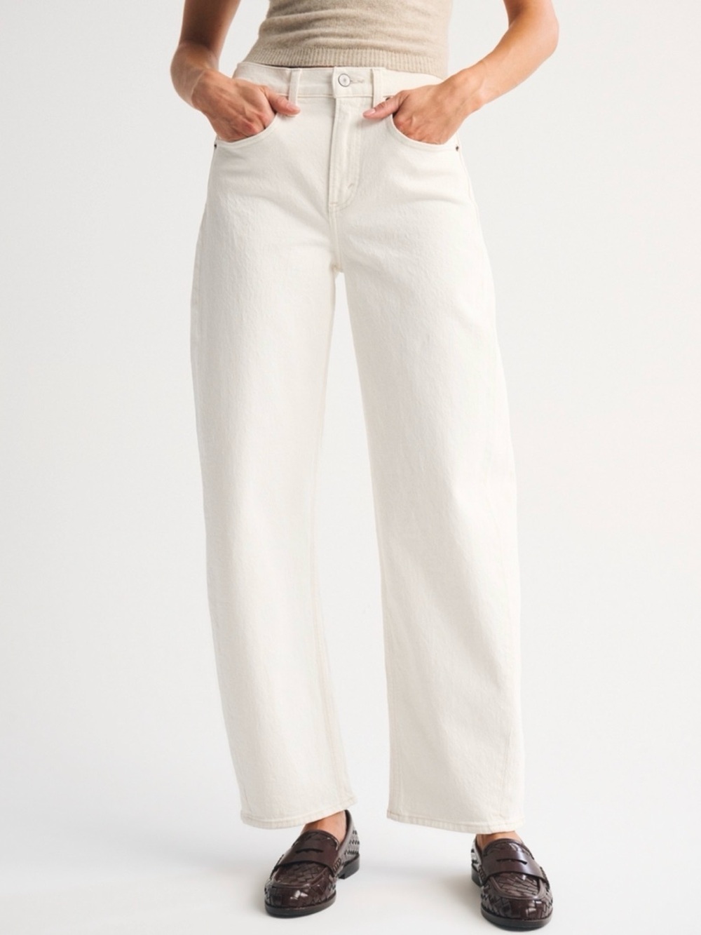 Abercrombie & Fitch High Rise Barrel Jeans in Ecru